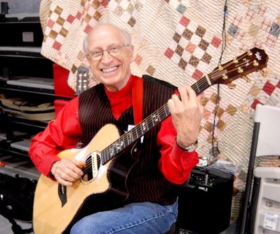 Ronnie at 2011 Franklin Folk Festival.JPG